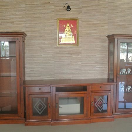 Baan Duangkamol Hotell Phitsanulok Eksteriør bilde