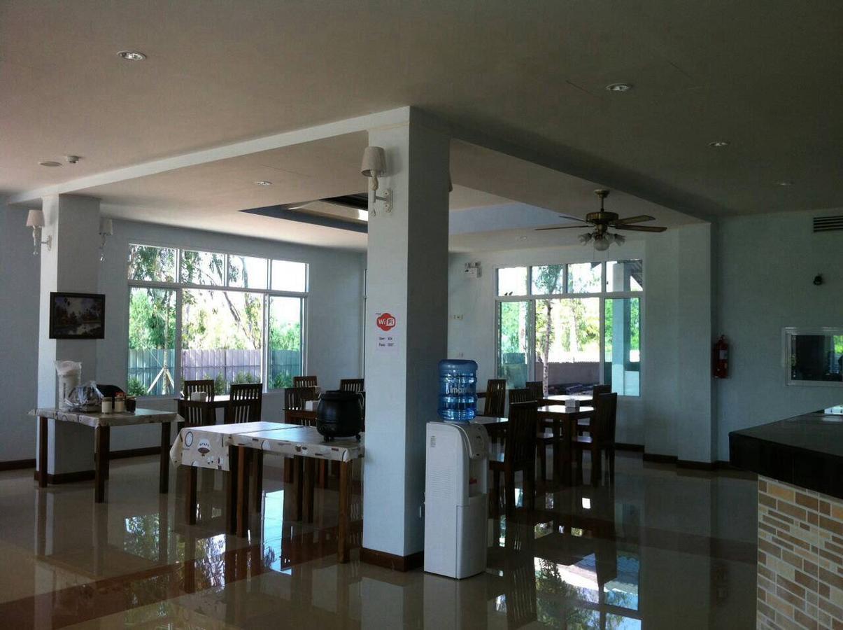 Baan Duangkamol Hotell Phitsanulok Eksteriør bilde