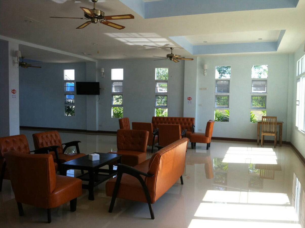 Baan Duangkamol Hotell Phitsanulok Eksteriør bilde
