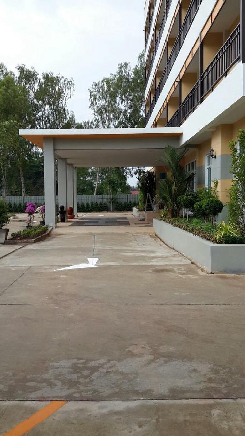 Baan Duangkamol Hotell Phitsanulok Eksteriør bilde